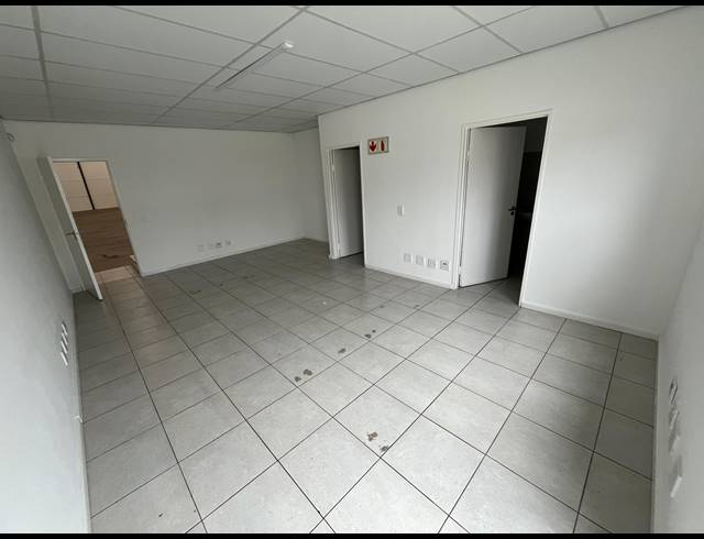420M² WAREHOUSE TO LET IN RIVERGATE